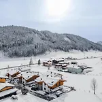 Wagrainer Tauernlodge 42c Chalet *