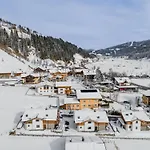 Wagrainer Tauernlodge 42c Chalet Wagrain