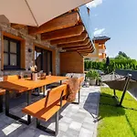 Wagrainer Tauernlodge 42c Chalet *