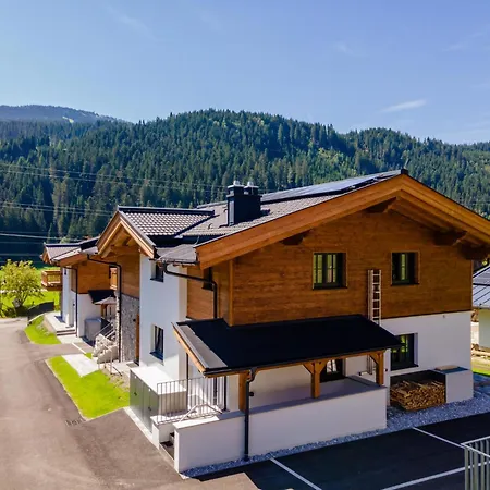 Tauernlodge Wagrain Bergblick 42C Chalet *